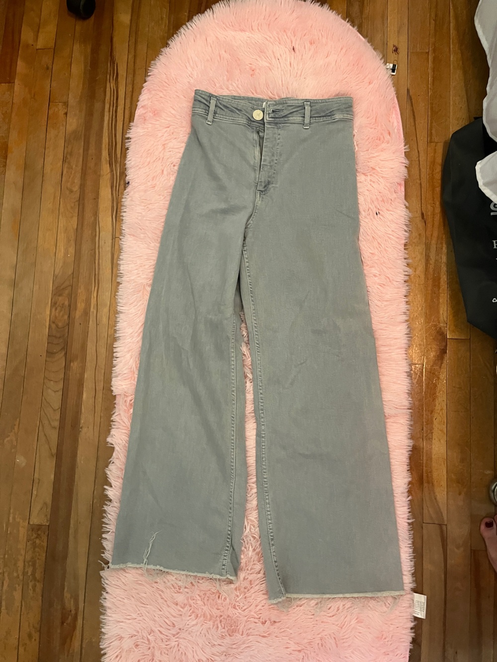 Zara Women’s Straight Leg Jeans in Light Blue